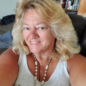 Meet your Posher, Janet